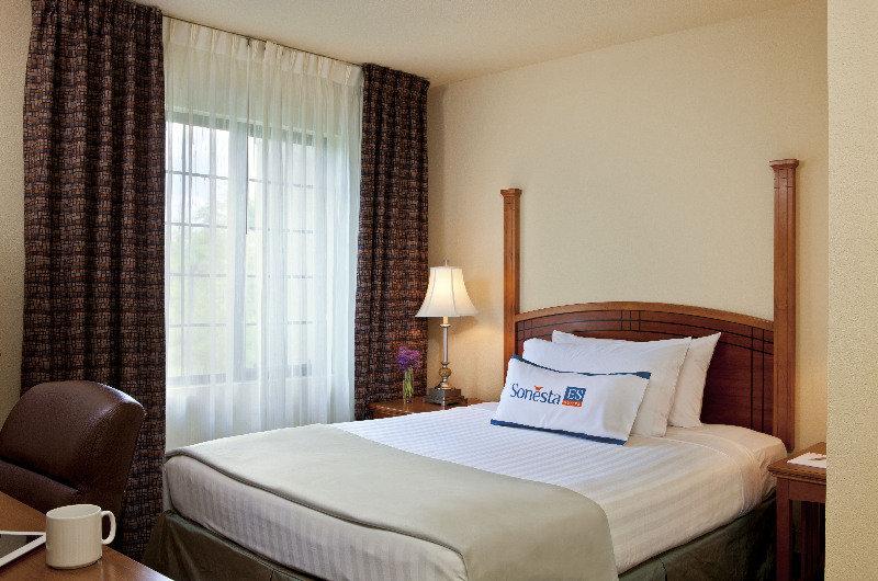 Staybridge Suites Boston - Burlington By Ihg Room photo