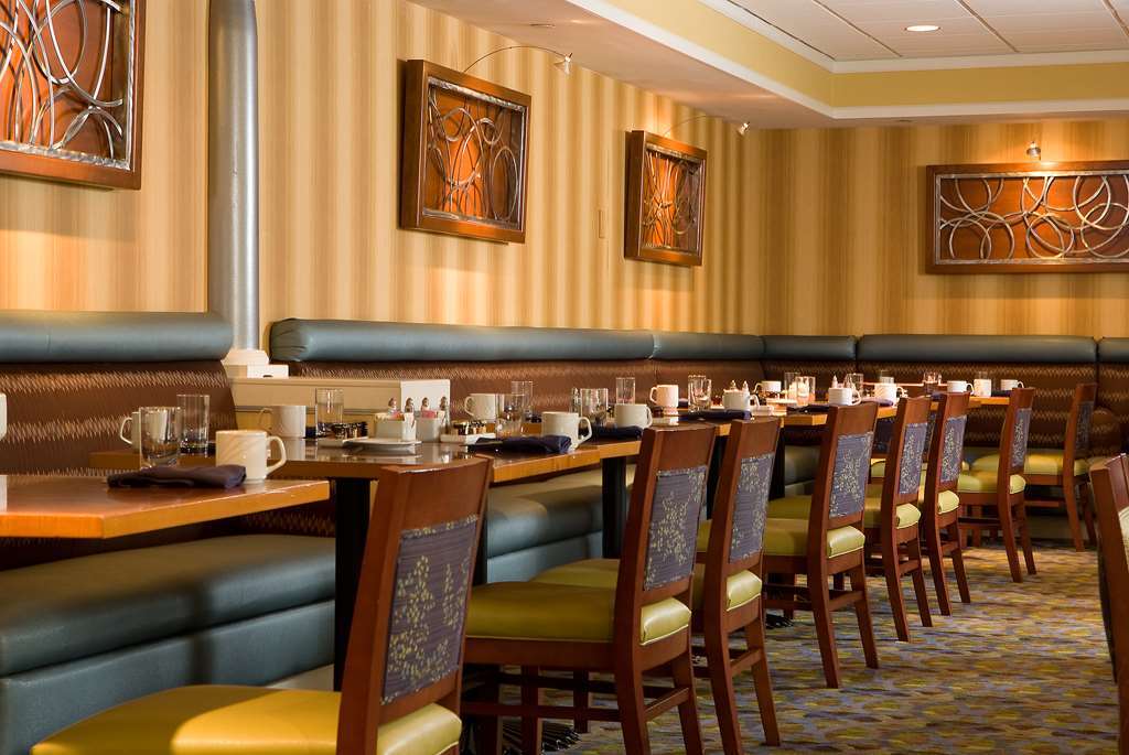 Staybridge Suites Boston - Burlington By Ihg Restaurant photo