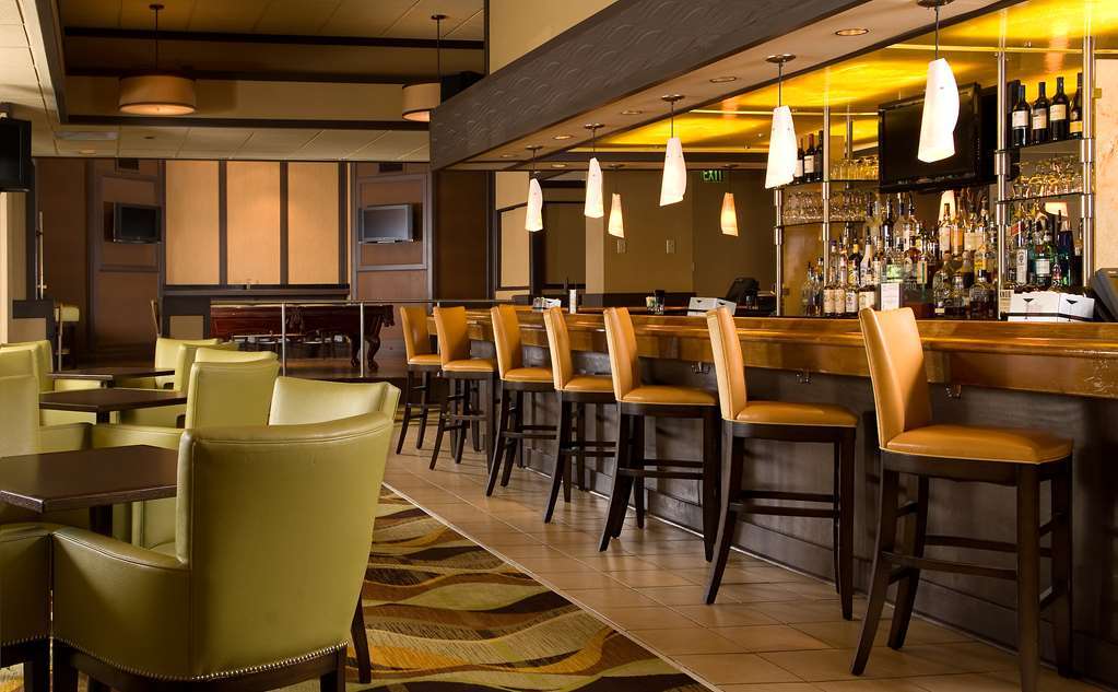 Staybridge Suites Boston - Burlington By Ihg Restaurant photo